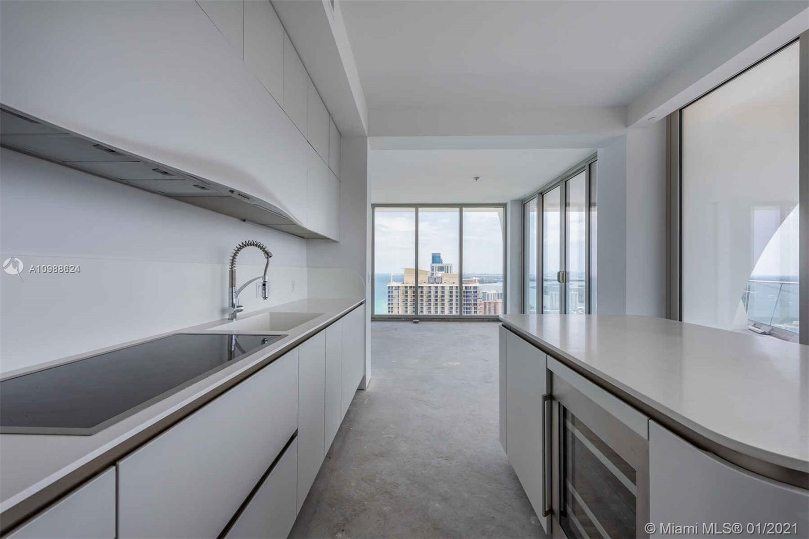 JADE SIGNATURE CONDO - Residential