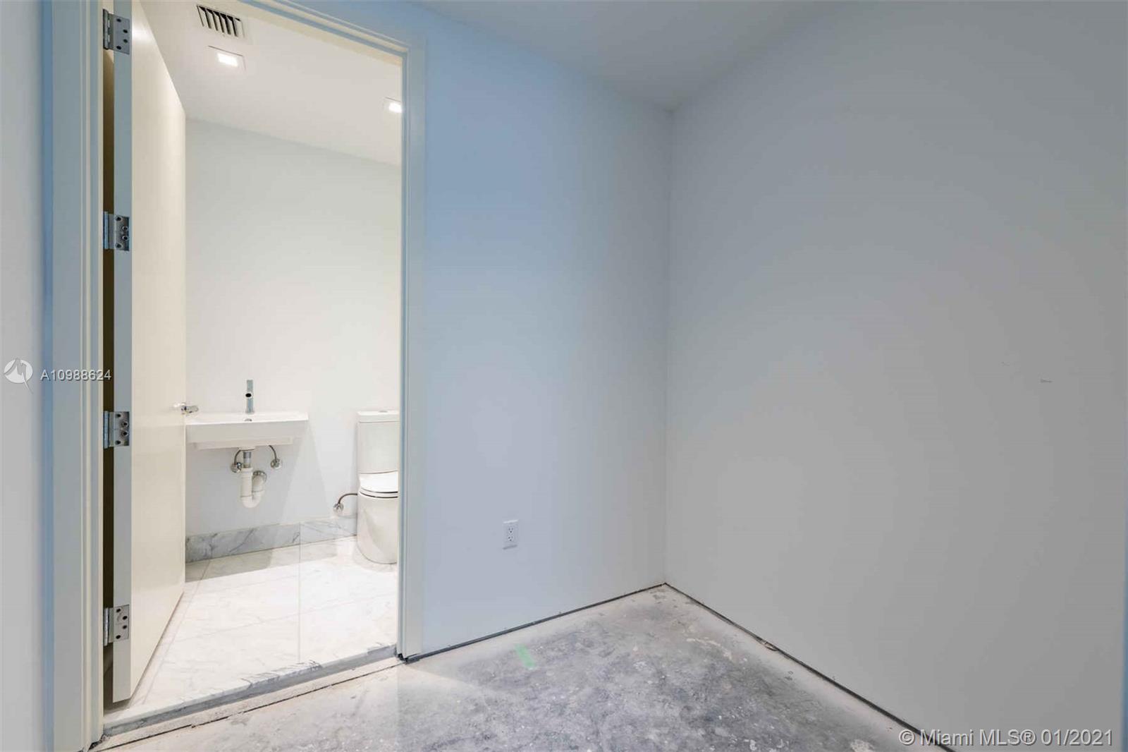 JADE SIGNATURE CONDO - Residential