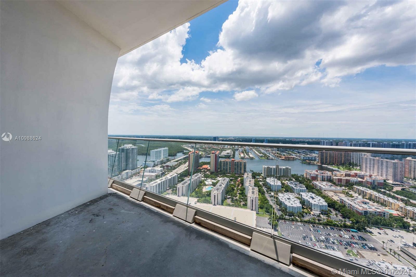 JADE SIGNATURE CONDO - Residential