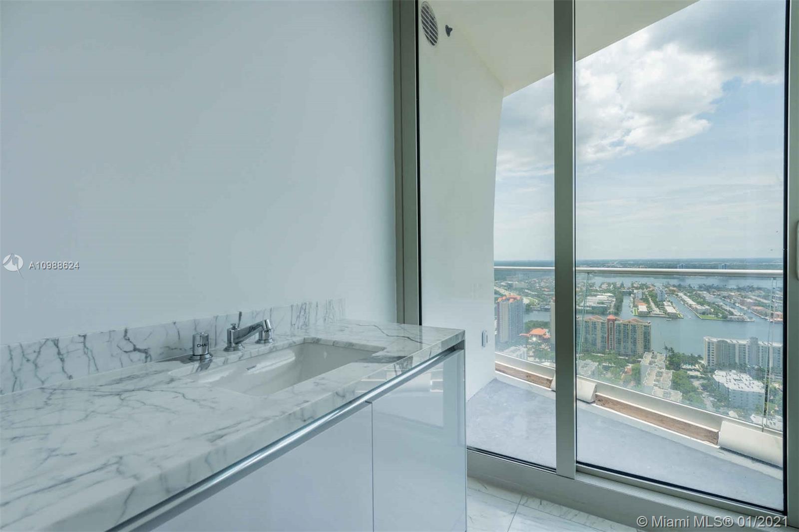 JADE SIGNATURE CONDO - Residential