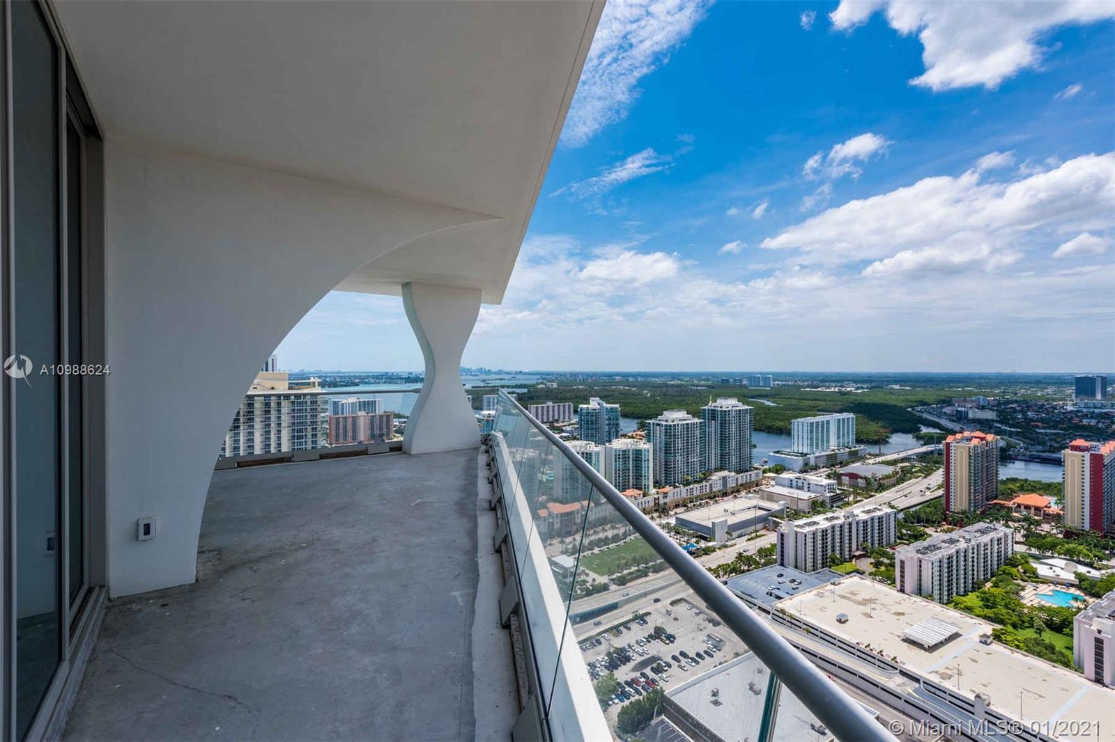 JADE SIGNATURE CONDO - Residential