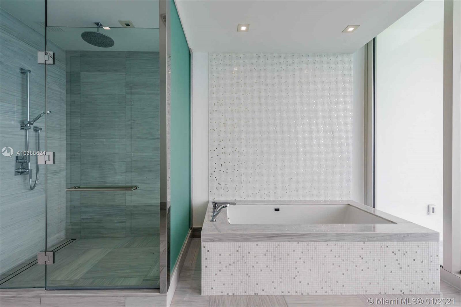 JADE SIGNATURE CONDO - Residential