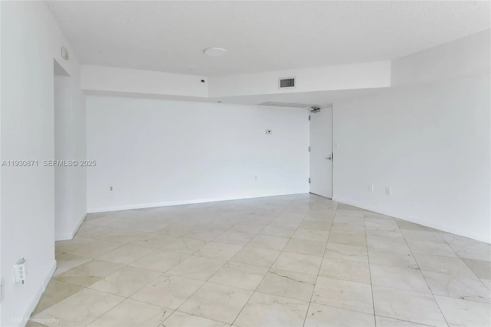 Miami Beach, Florida 33140, United States, 2 Bedrooms Bedrooms, ,2 BathroomsBathrooms,Residential,Active,255193