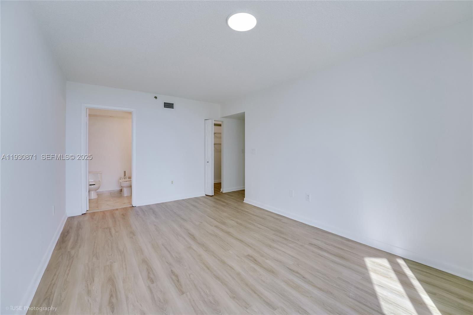 THE GRANDVIEW CONDO - Residential Lease