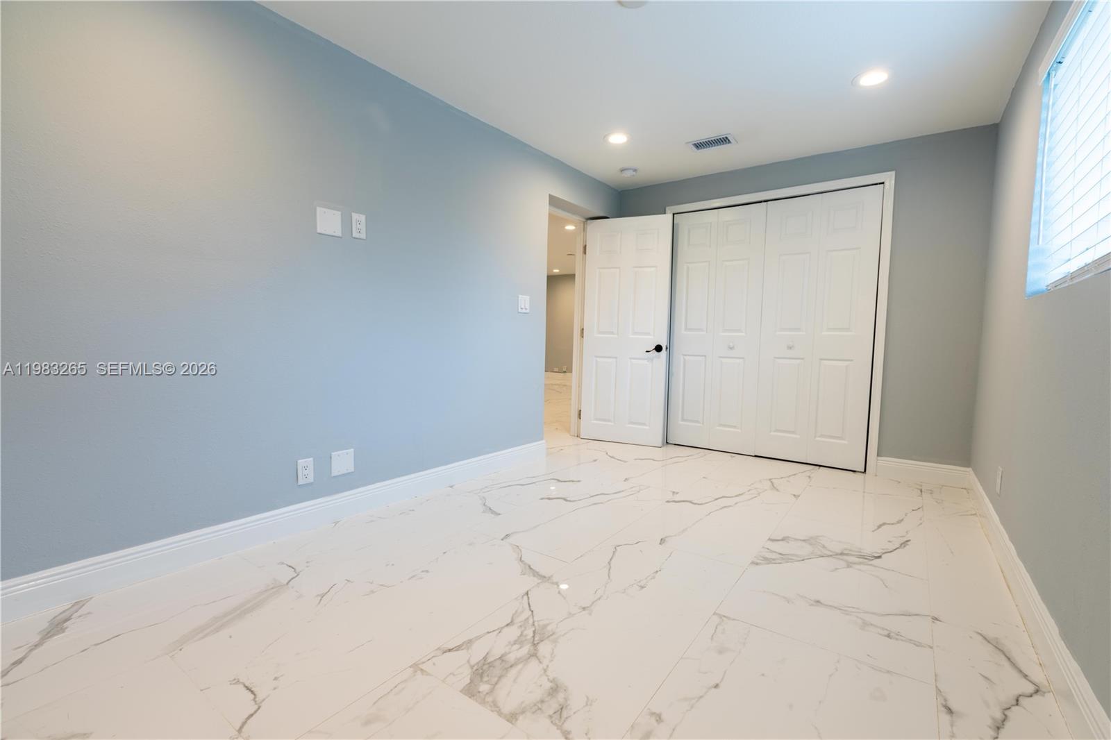 LARGO GARDENS - Residential Lease