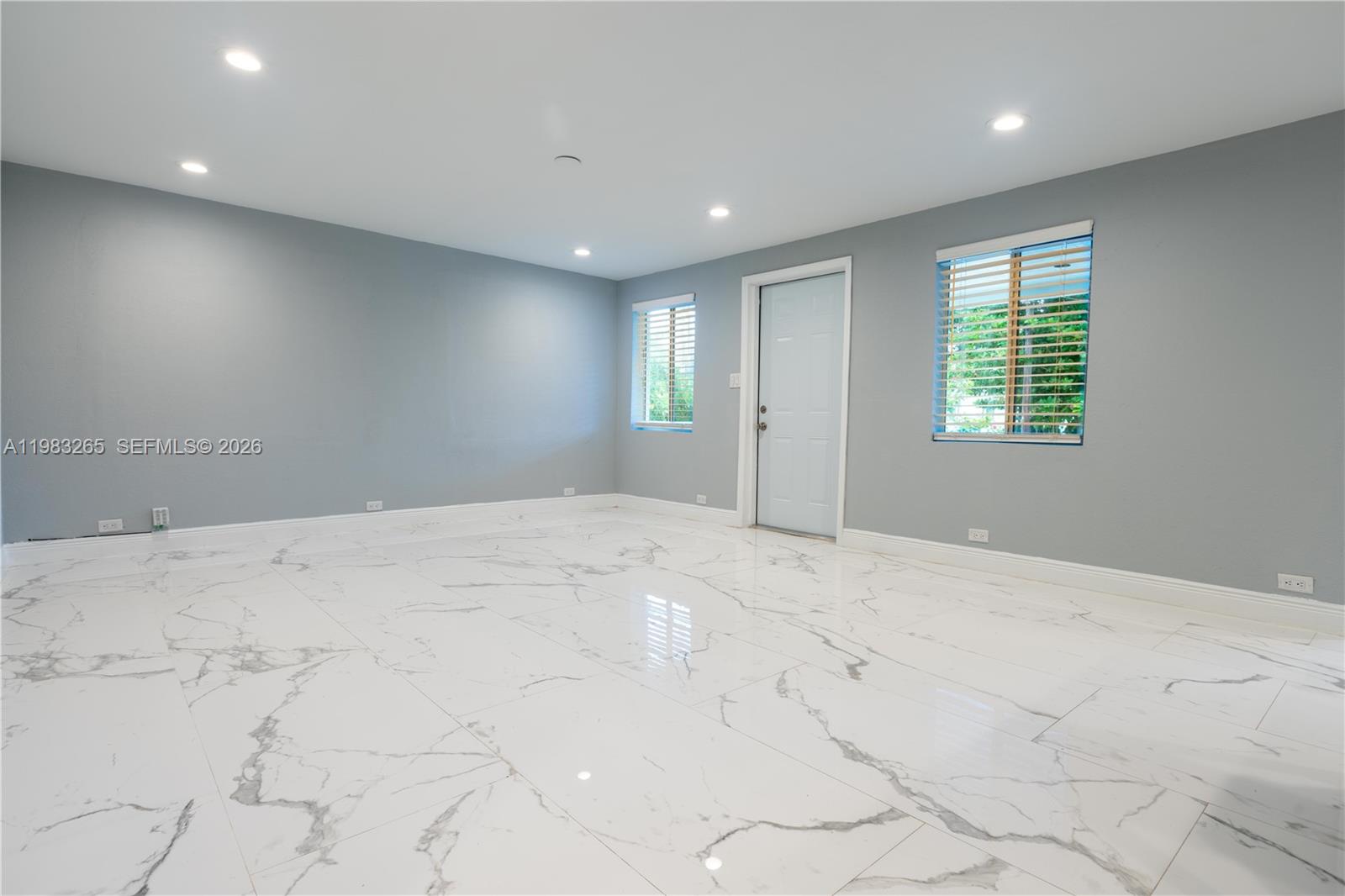 LARGO GARDENS - Residential Lease