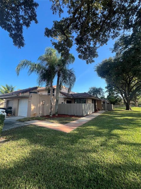 20610 NE 7th Ct Miami FL 33179