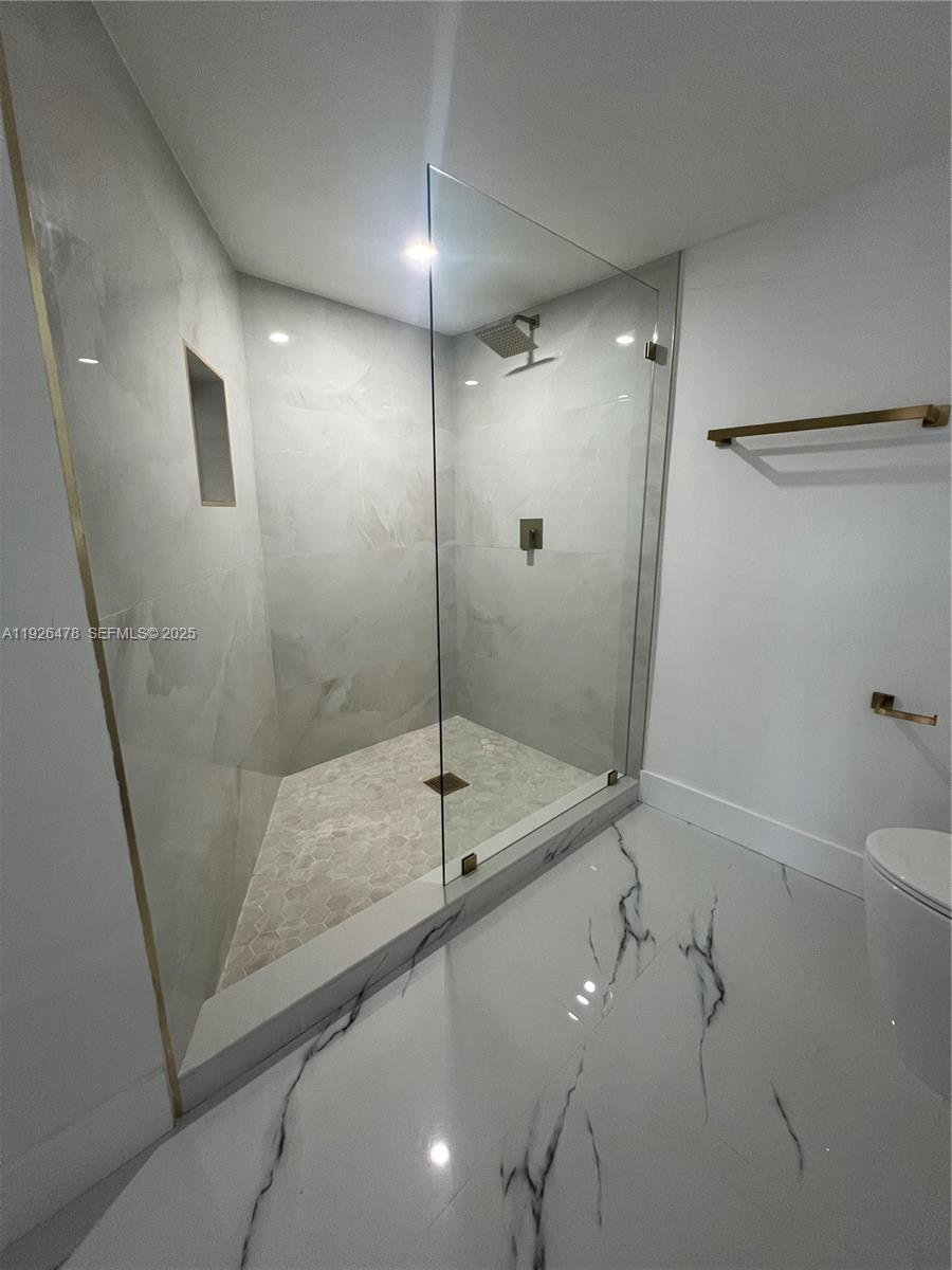 TOWNHOUSES OF THE CALIF C - Residential