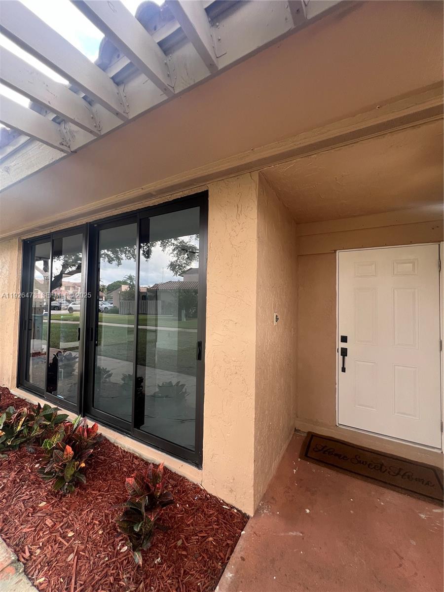 TOWNHOUSES OF THE CALIF C - Residential