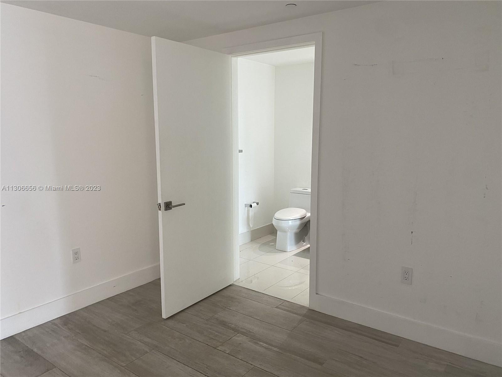 HYDE MIDTOWN - Residential Lease