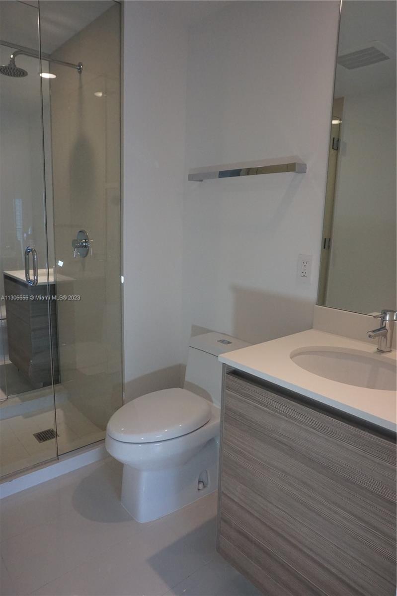 HYDE MIDTOWN - Residential Lease