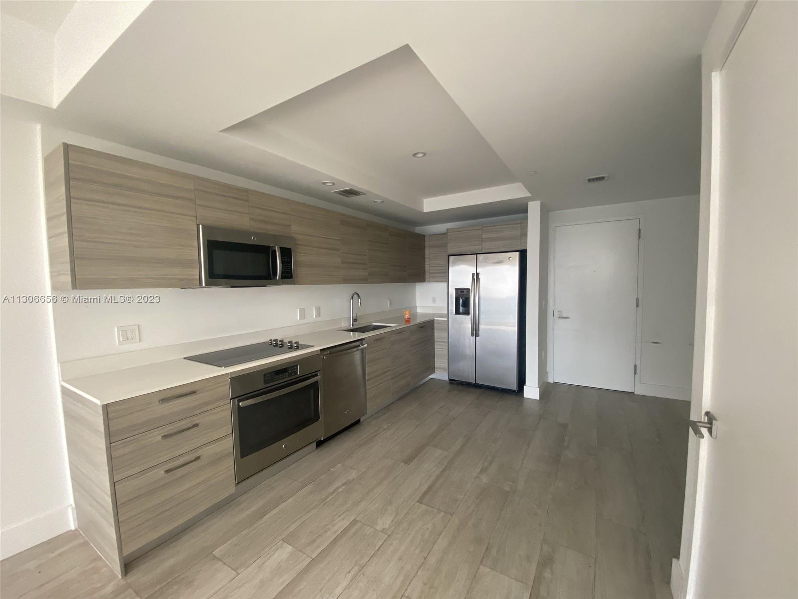 HYDE MIDTOWN - Residential Lease
