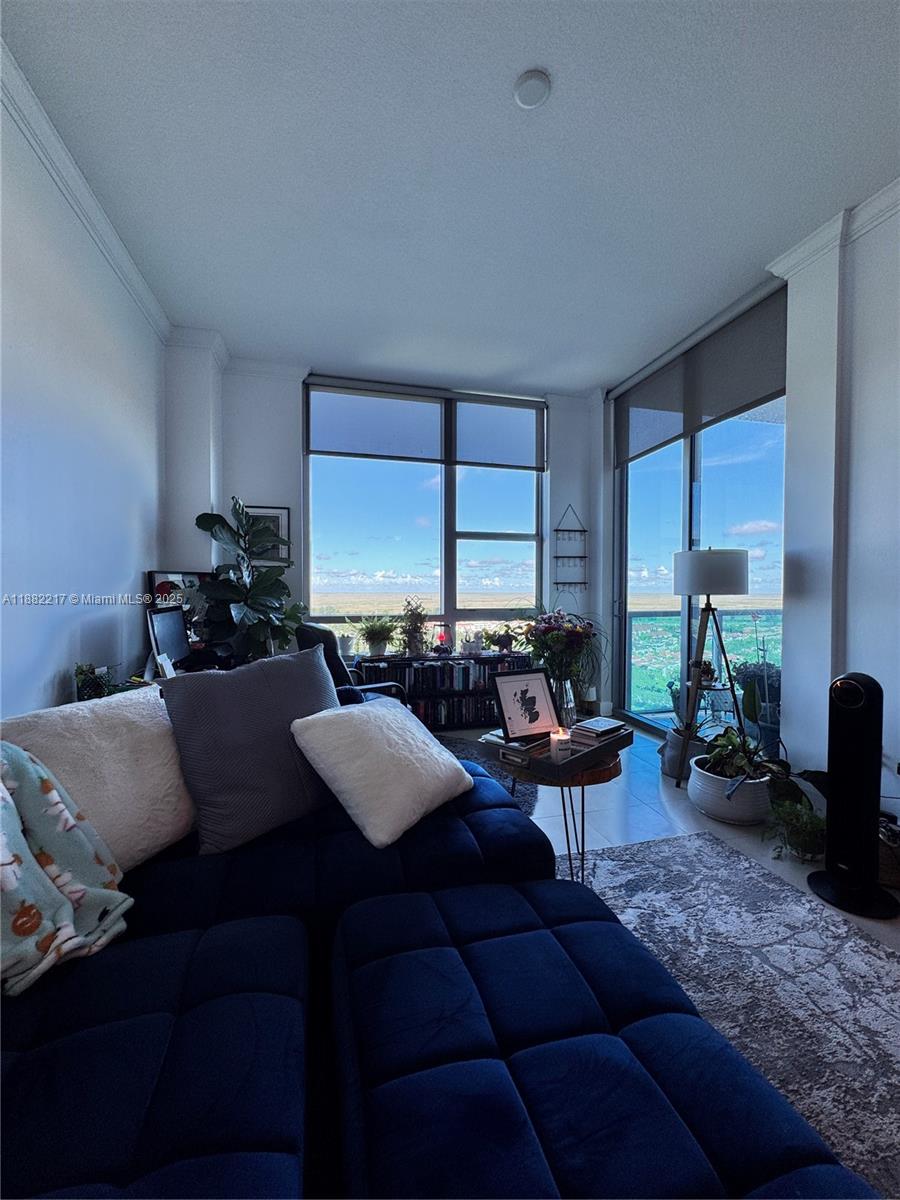 TAO SAWGRASS CONDOMINIUM - Residential