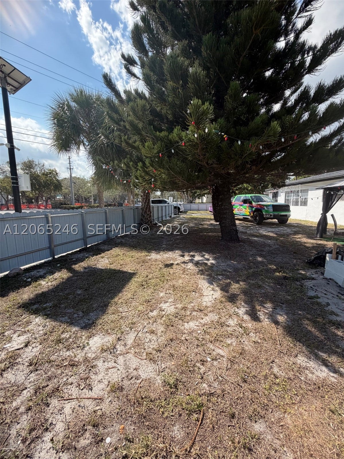 331 NW 39th Ave