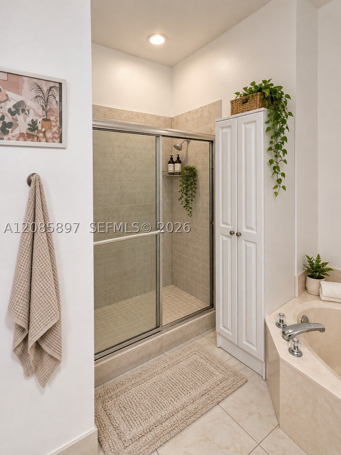 3071 La Mirage Dr, Lauderhill, FL, 33319/$340,000 1 3071 La Mirage Dr