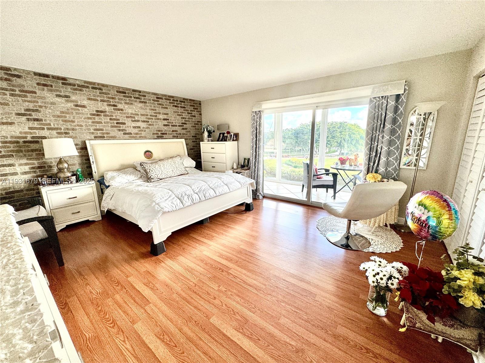 PORTOFINO VILLAGE 2-G CON - Residential