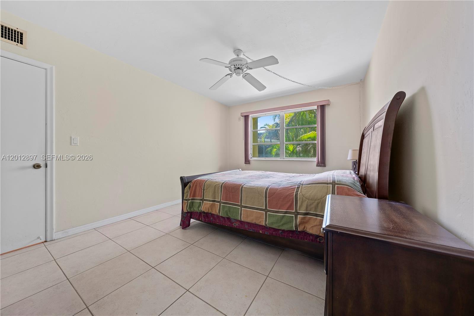 LAKEWOOD VILLAS CONDO - Residential