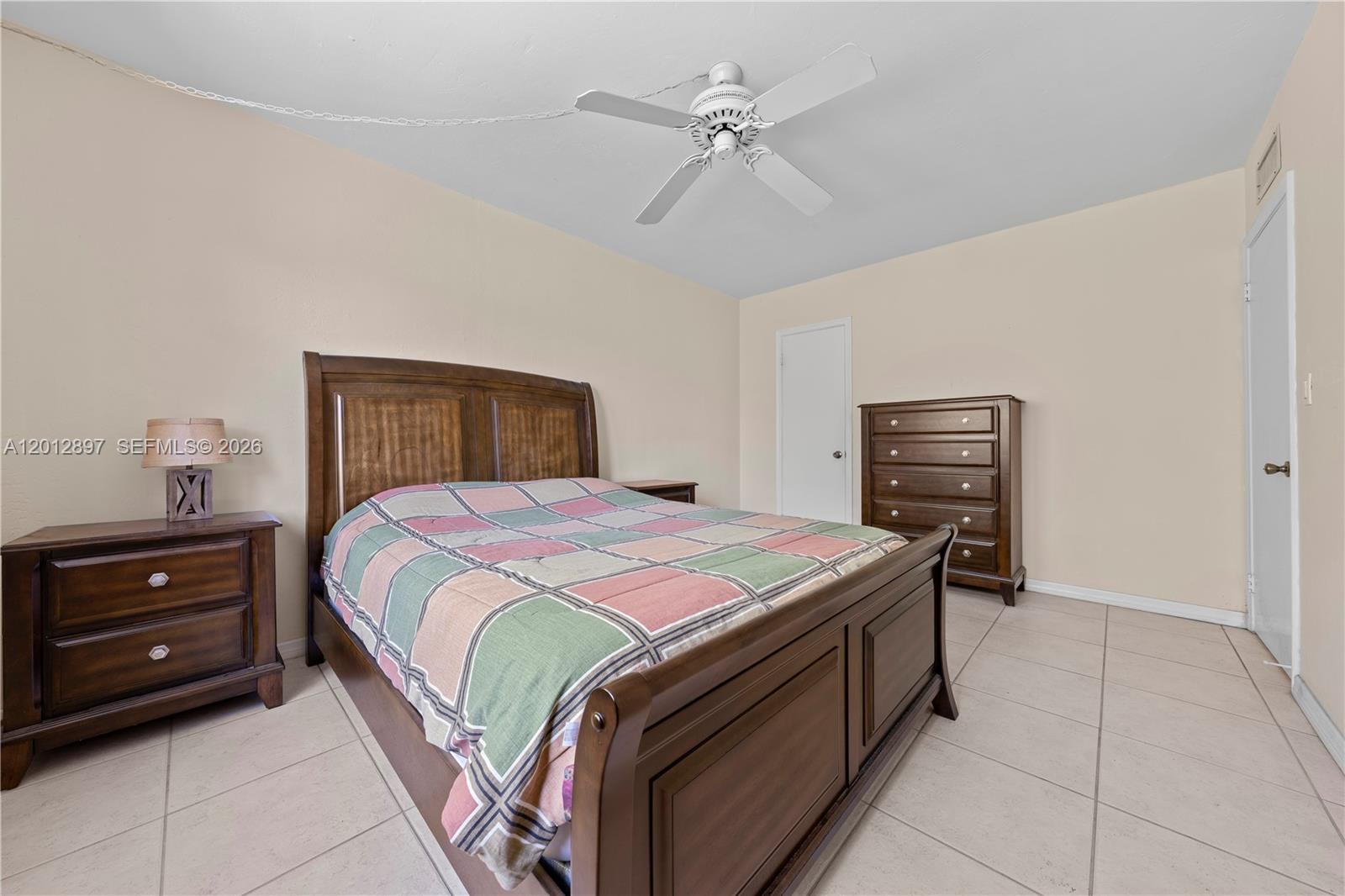 LAKEWOOD VILLAS CONDO - Residential