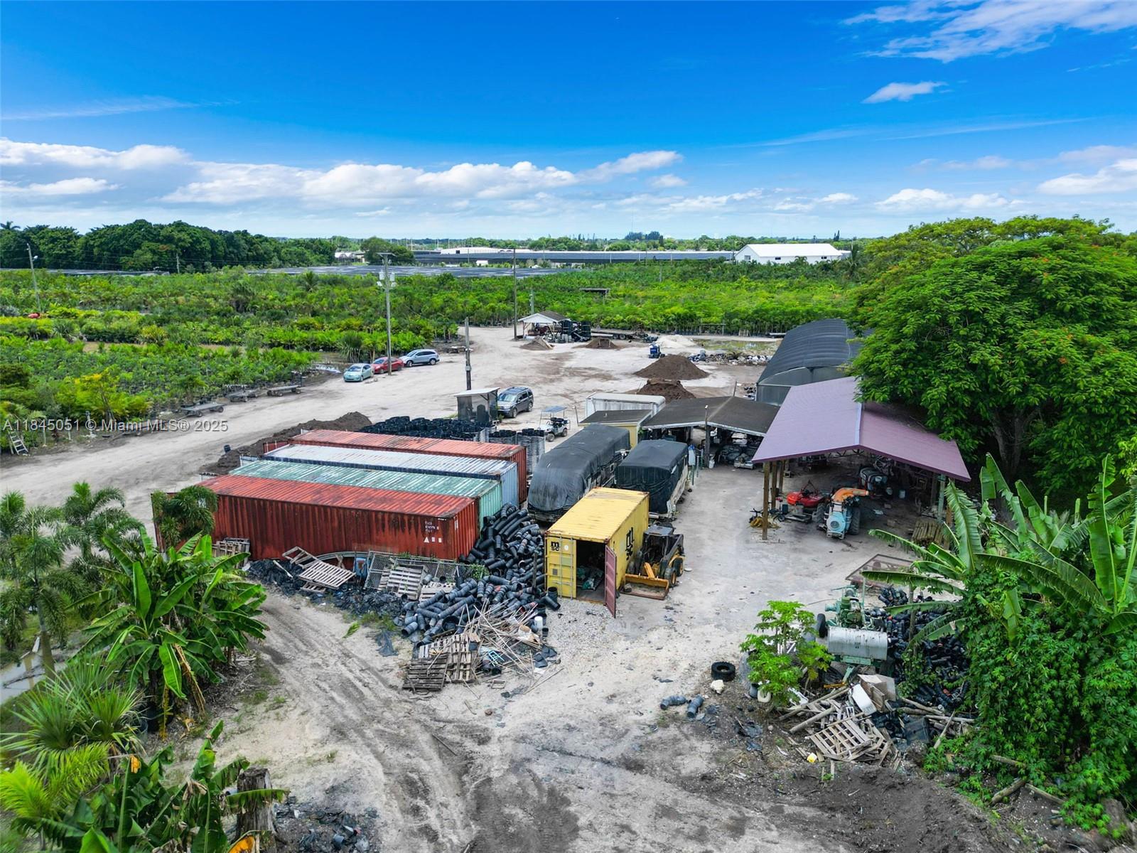 KROME AVE 27.61 ACRE LAND - Land