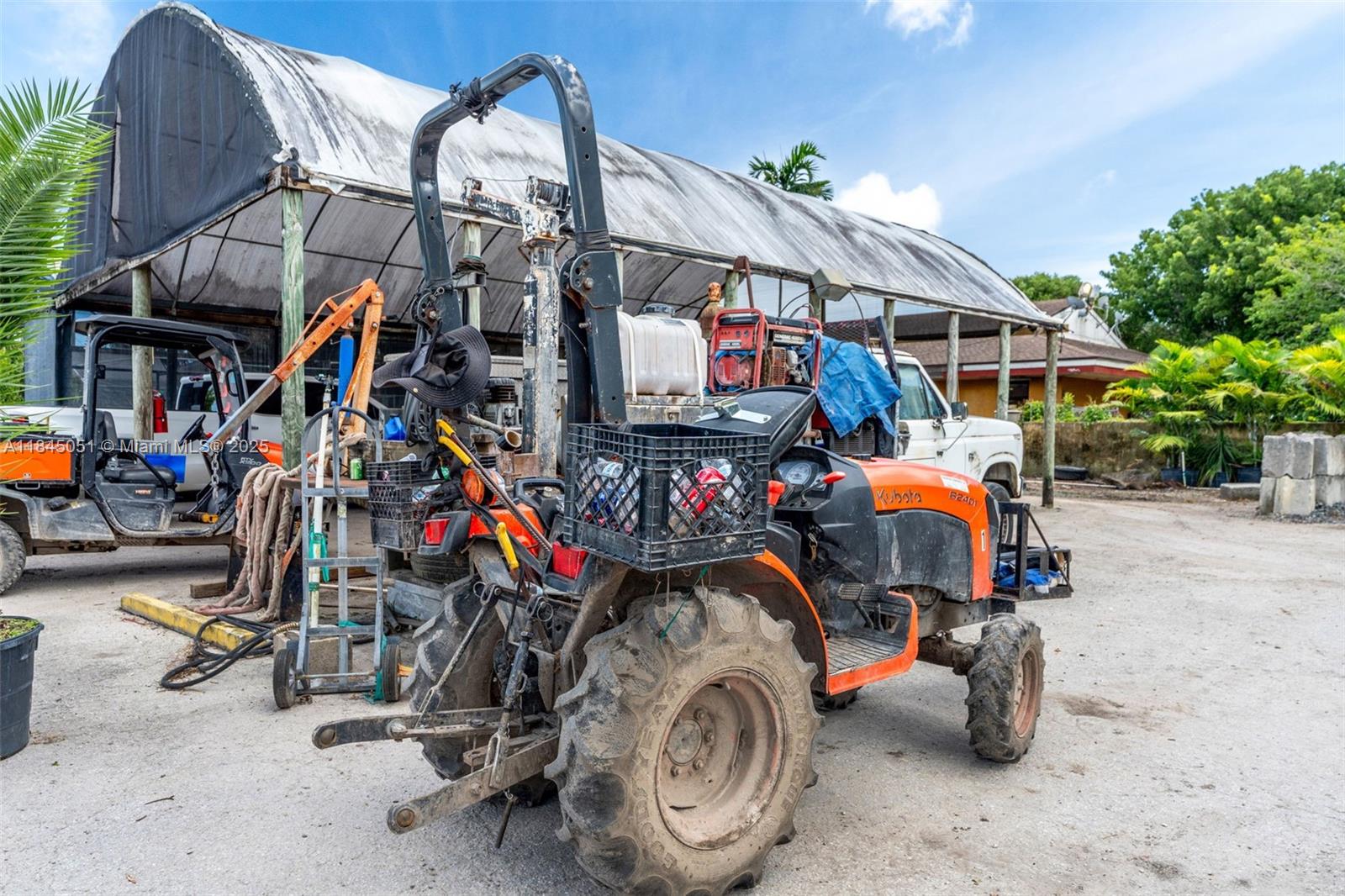 KROME AVE 27.61 ACRE LAND - Land