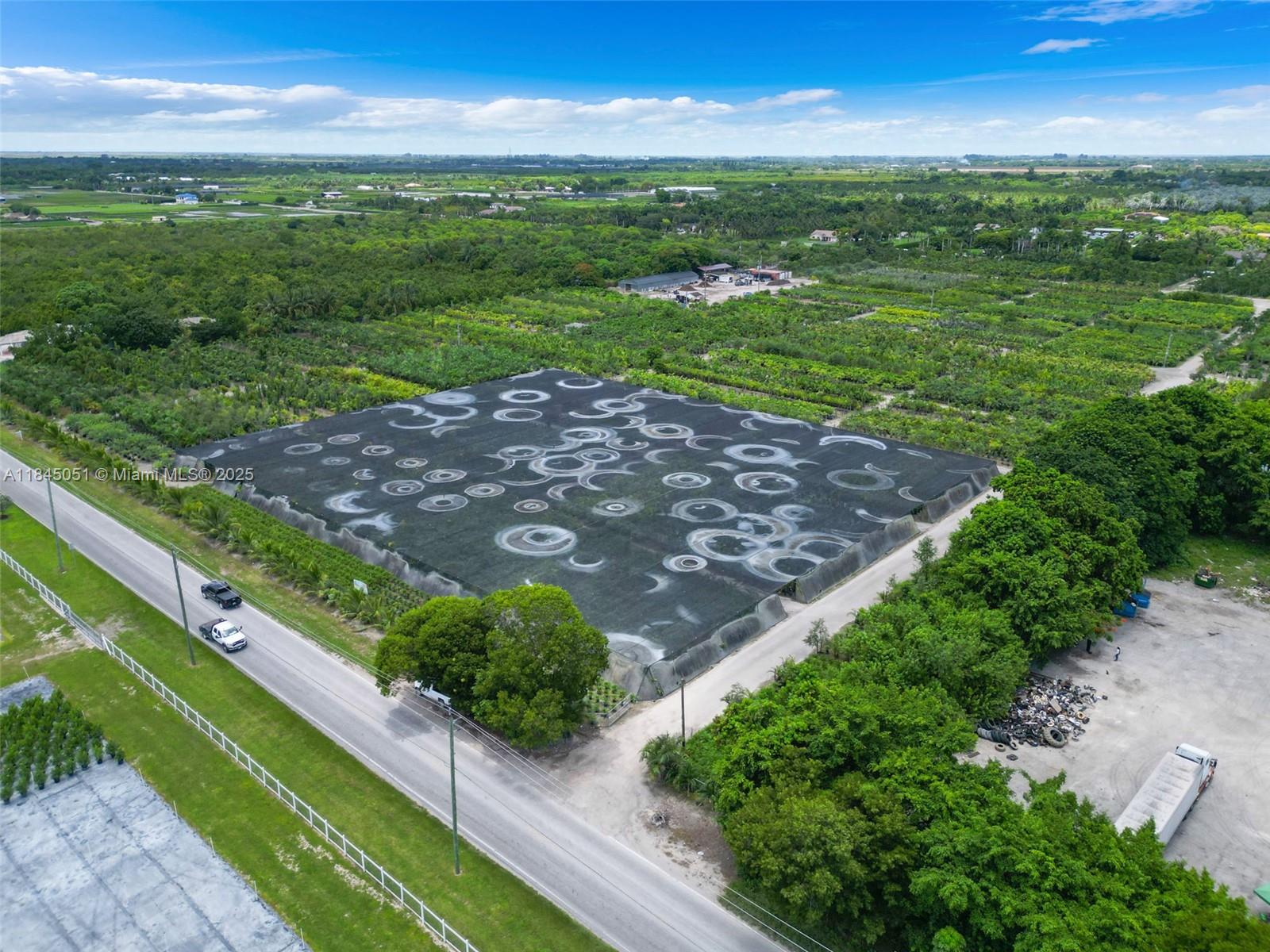 KROME AVE 27.61 ACRE LAND - Land