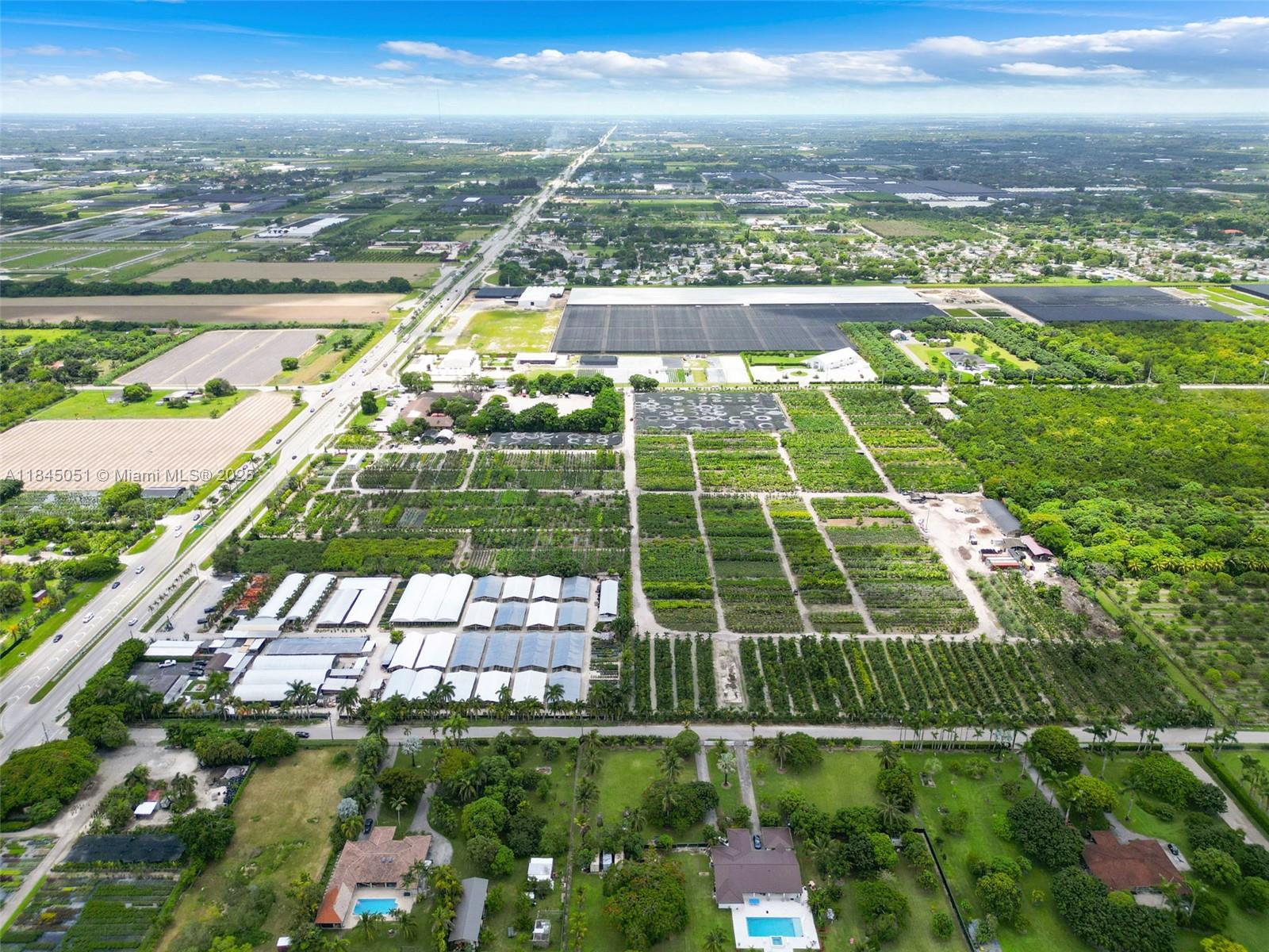 KROME AVE 27.61 ACRE LAND - Land