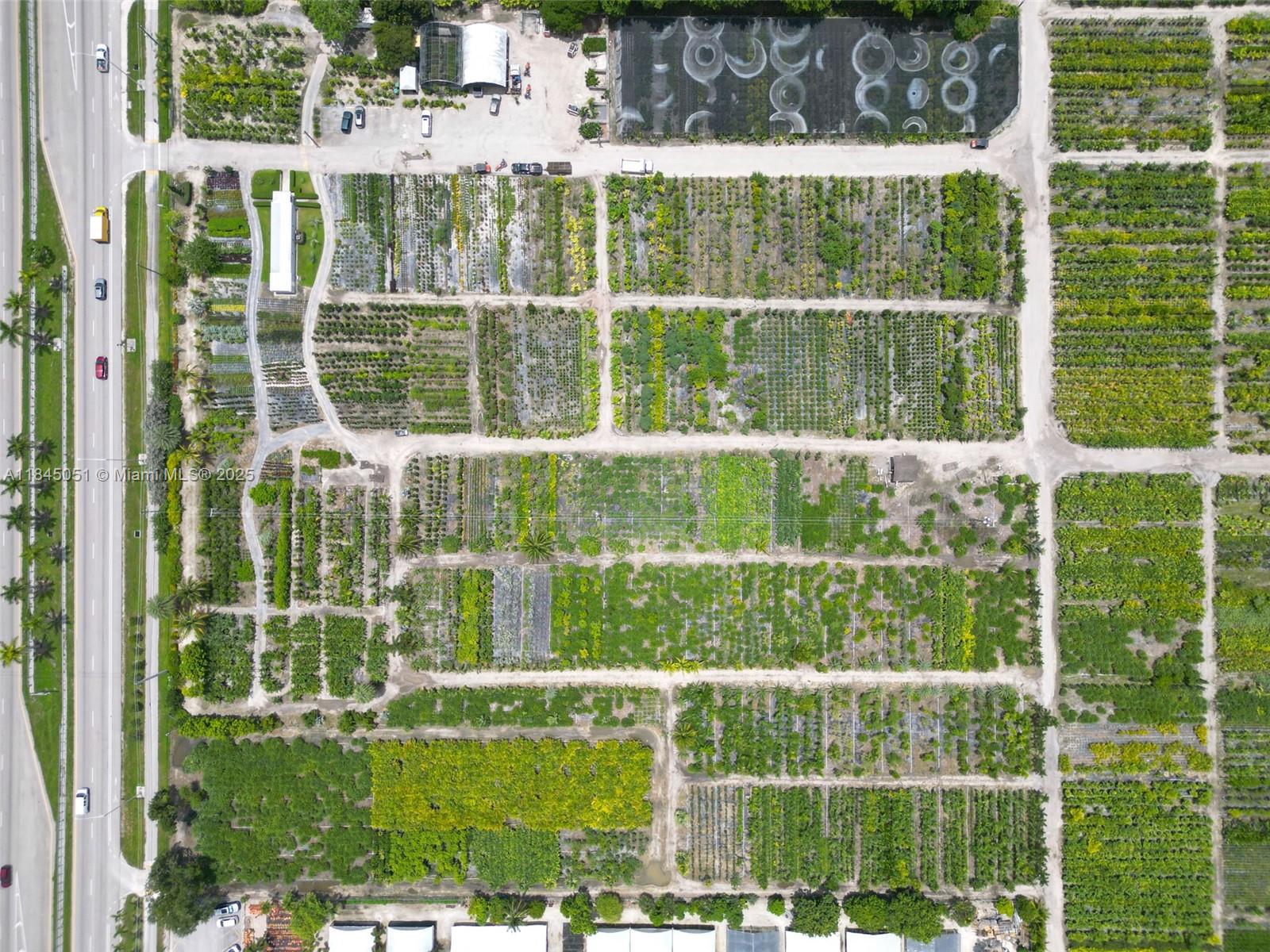 KROME AVE 27.61 ACRE LAND - Land