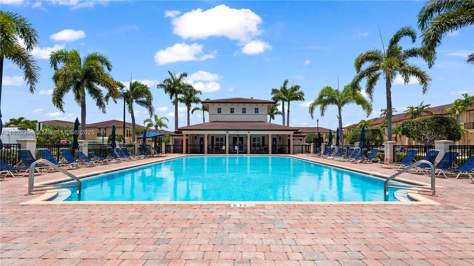 COURTS AT TUSCANY - Residential