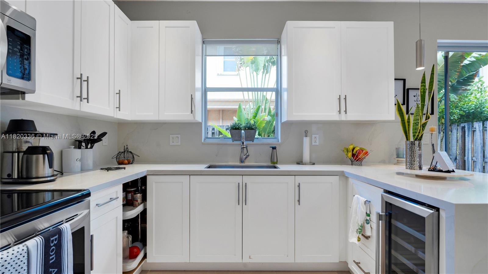 COURTS AT TUSCANY - Residential