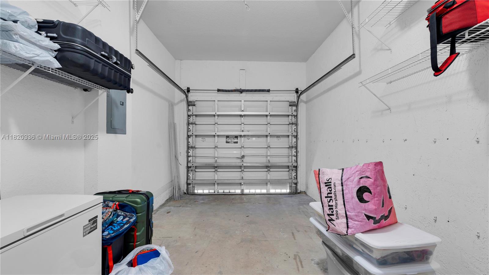 COURTS AT TUSCANY - Residential