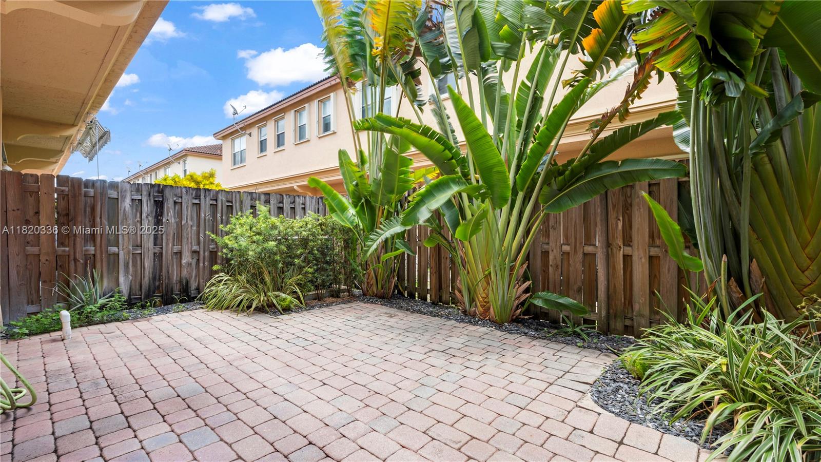 COURTS AT TUSCANY - Residential