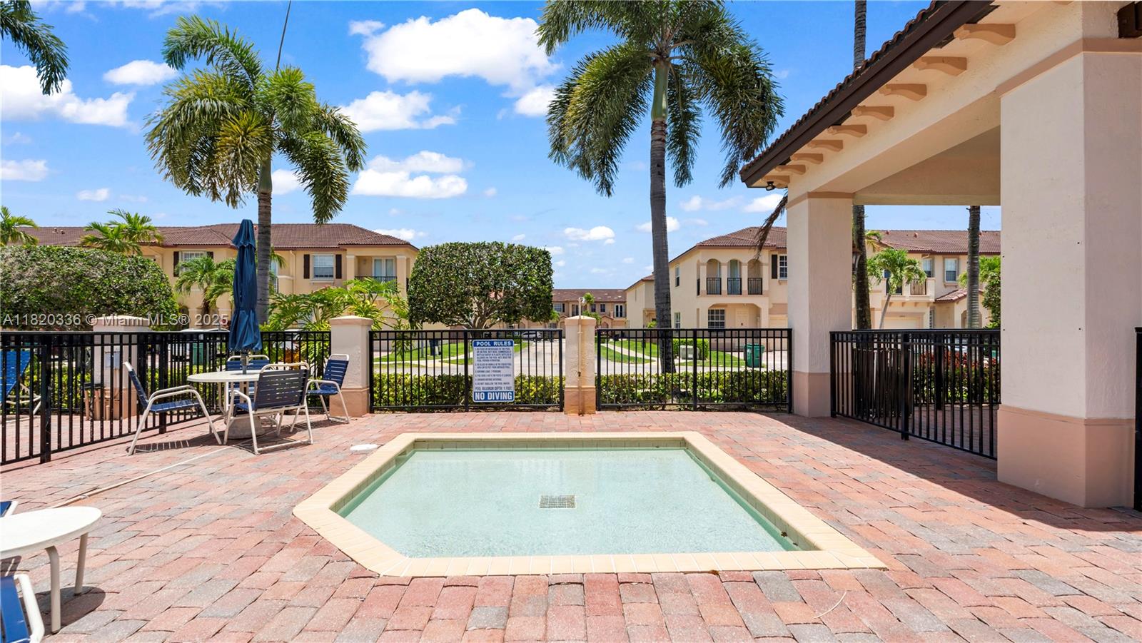 COURTS AT TUSCANY - Residential