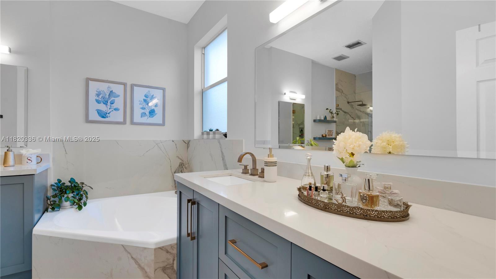 COURTS AT TUSCANY - Residential