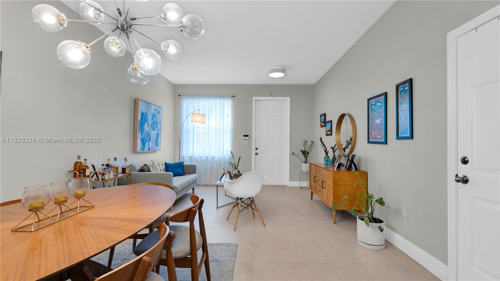 COURTS AT TUSCANY - Residential