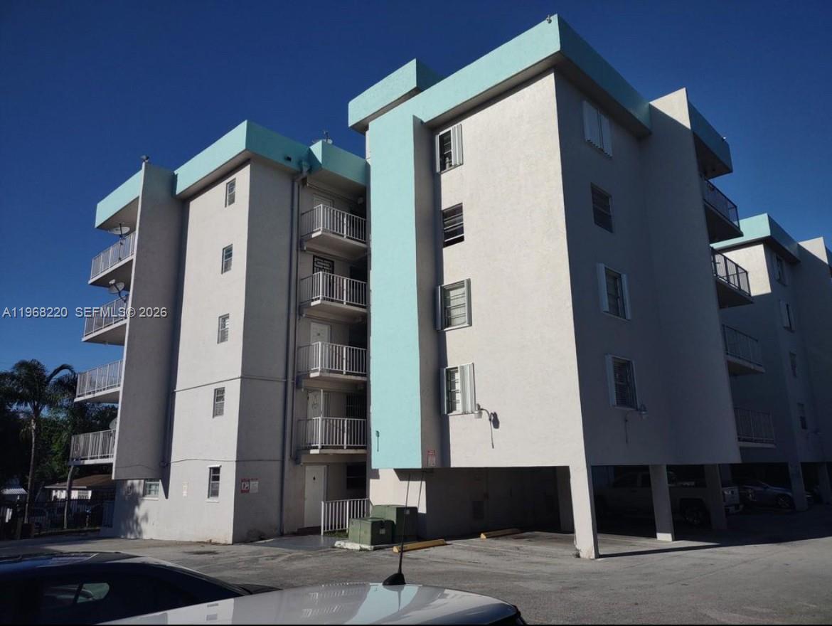 LAS PALMAS CONDO - Residential