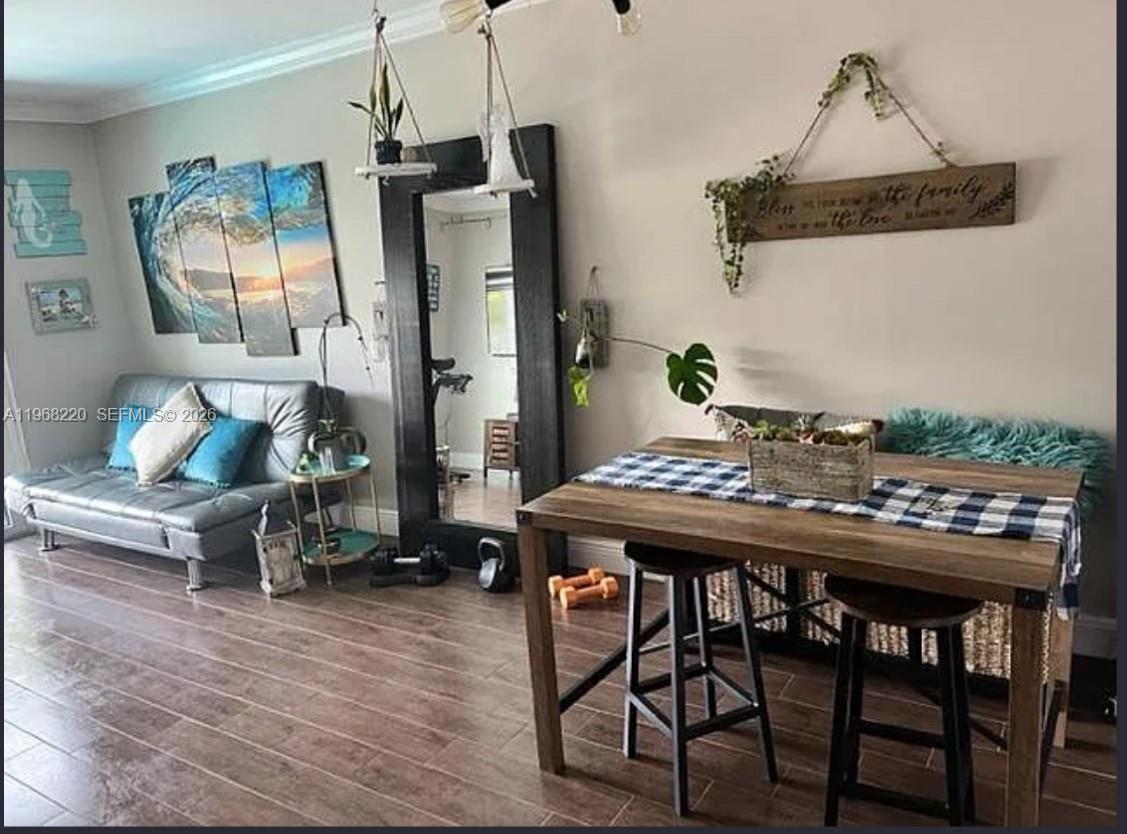 LAS PALMAS CONDO - Residential