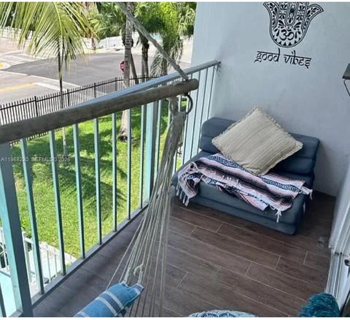 LAS PALMAS CONDO - Residential