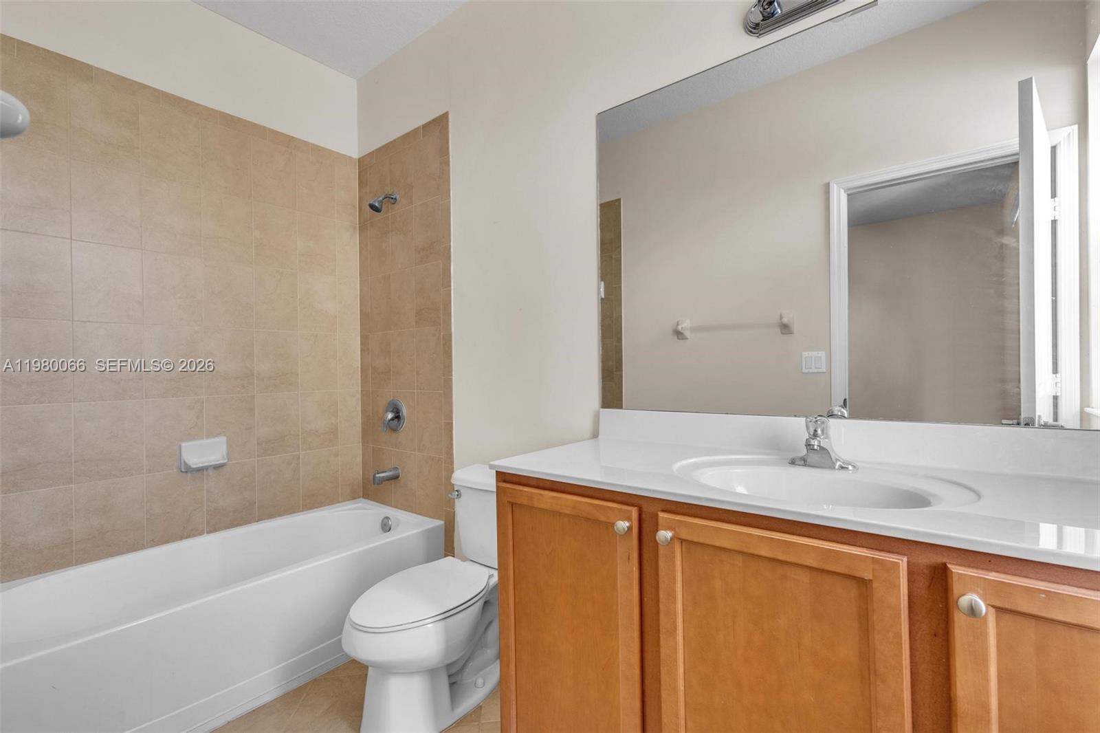 LAKES BY THE BAY EVE REPL - Residential