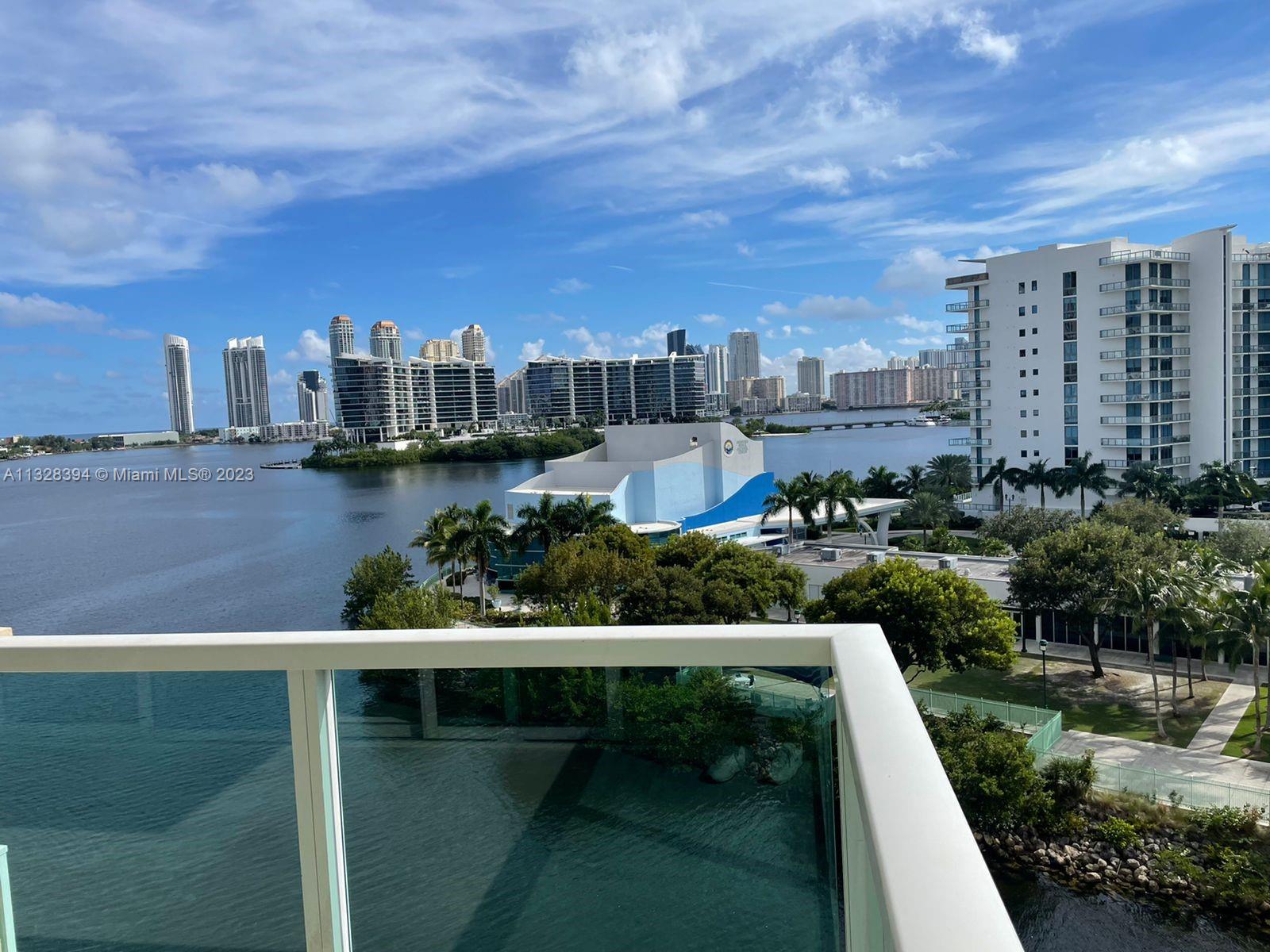 AMAZING VIEWS TO BAY AND OCEAN, SPACIOUS 2/ 2.5 + DEN UNIT, RECENTLY RENOVATED THROUGHOUT. LOCATED IN THE HEART OF THE BEAUTIFUL CITY OF AVENTURA. WALKING DISTANCE TO FOUNDERS PARK, AVENTURA MALL AND 5 MINUTES TO THE BEACHES. RESIDENTS CAN ENJOY FROM THE PRIVATE MARINA, YACHT CLUB, TWO POOLS, TWO STORY GYM, GUEST HOUSE, SPA, AMONG OTHERS.
