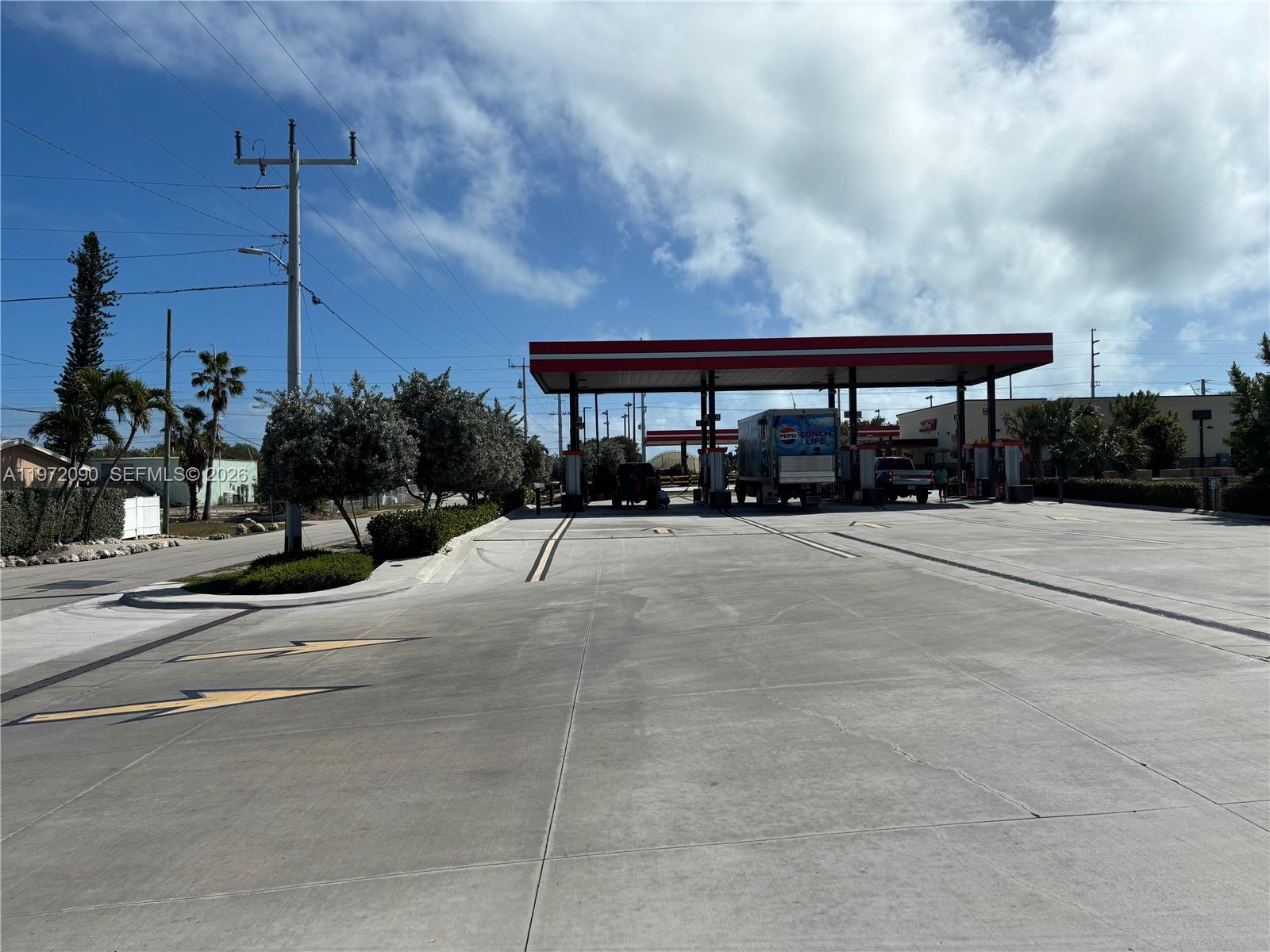 Lincoln Manor - Land