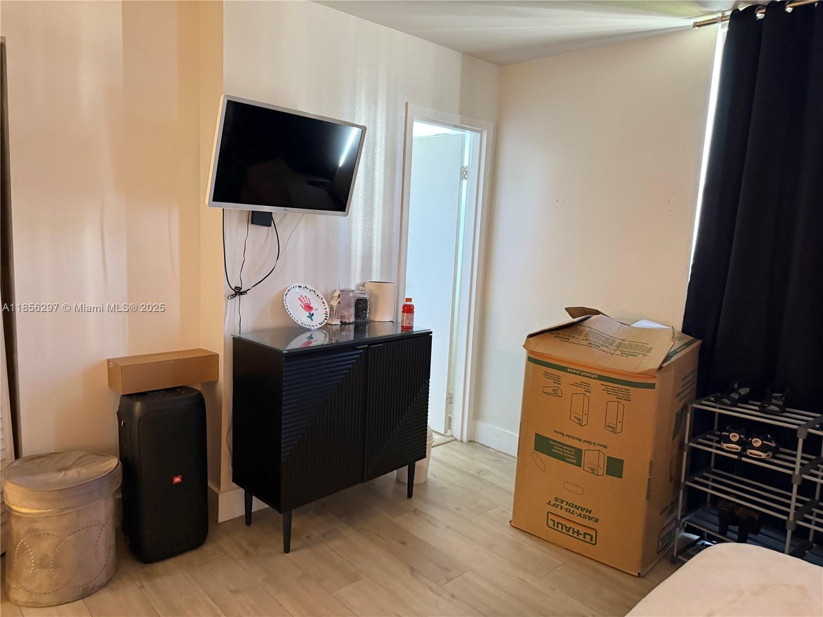 PLAZA OF AMERICAS CONDO P - Residential