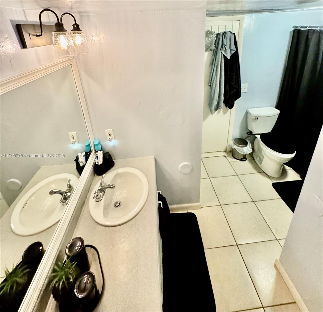 KENDALL LAKE TOWERS CONDO - Residential Lease