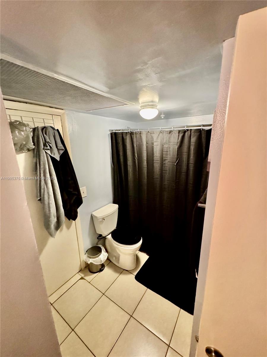 KENDALL LAKE TOWERS CONDO - Residential Lease