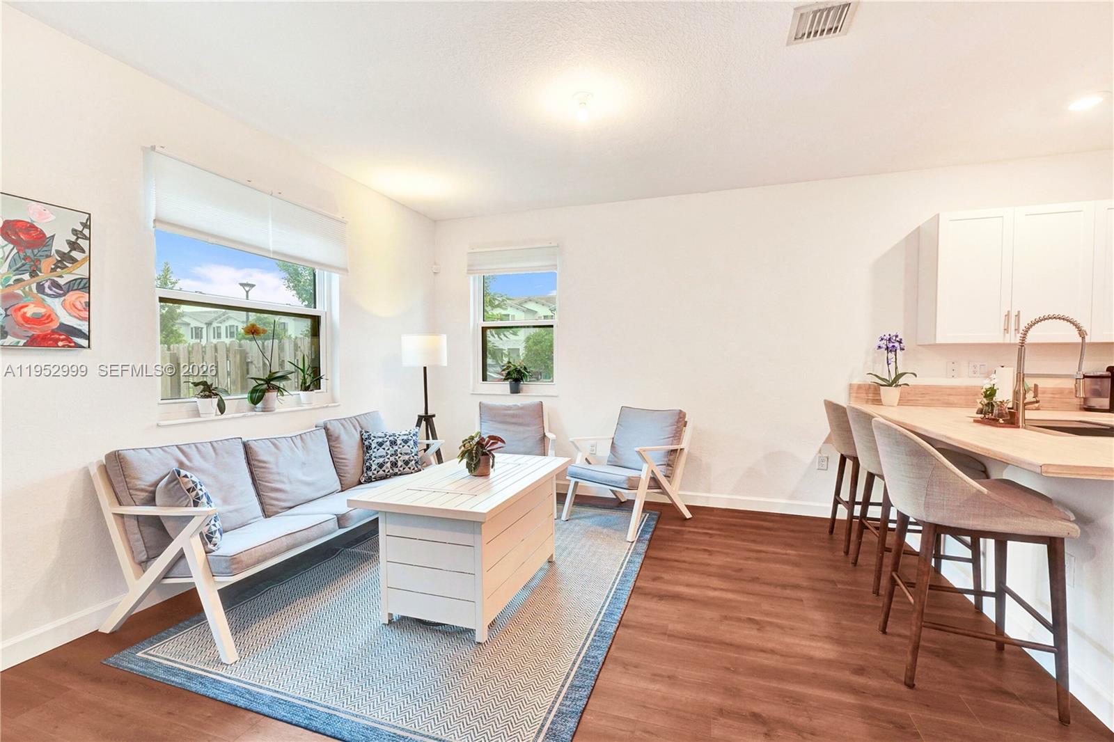 PINE ISLE - Residential