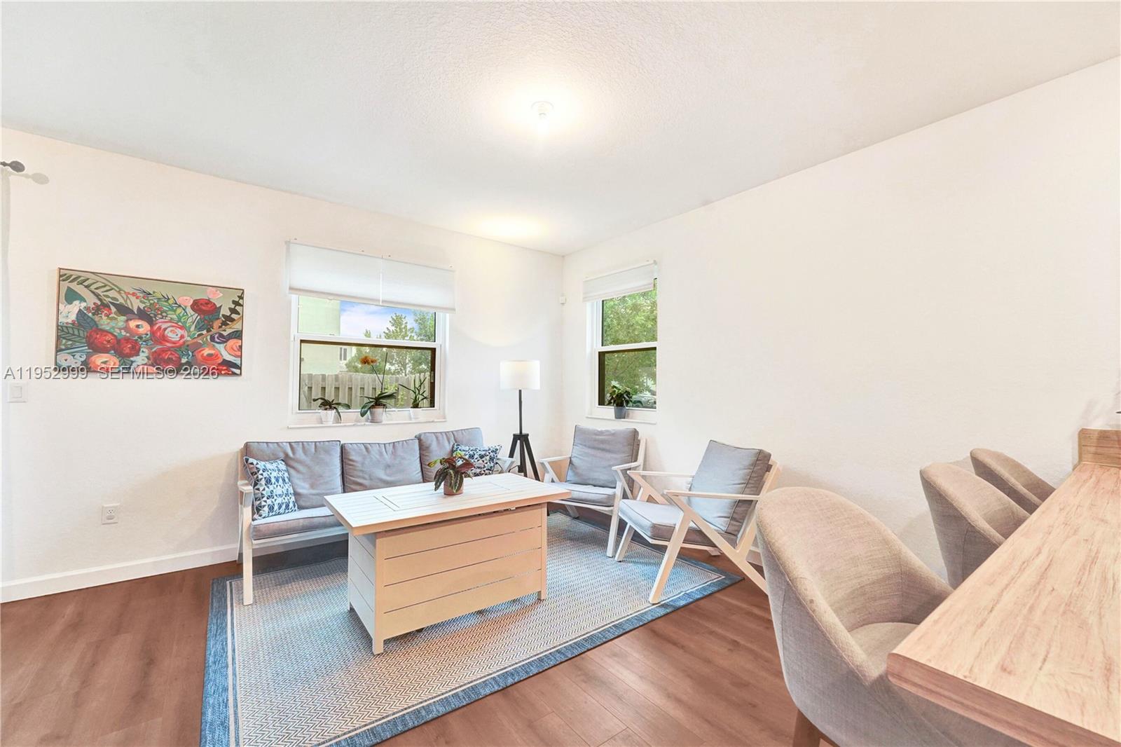 PINE ISLE - Residential