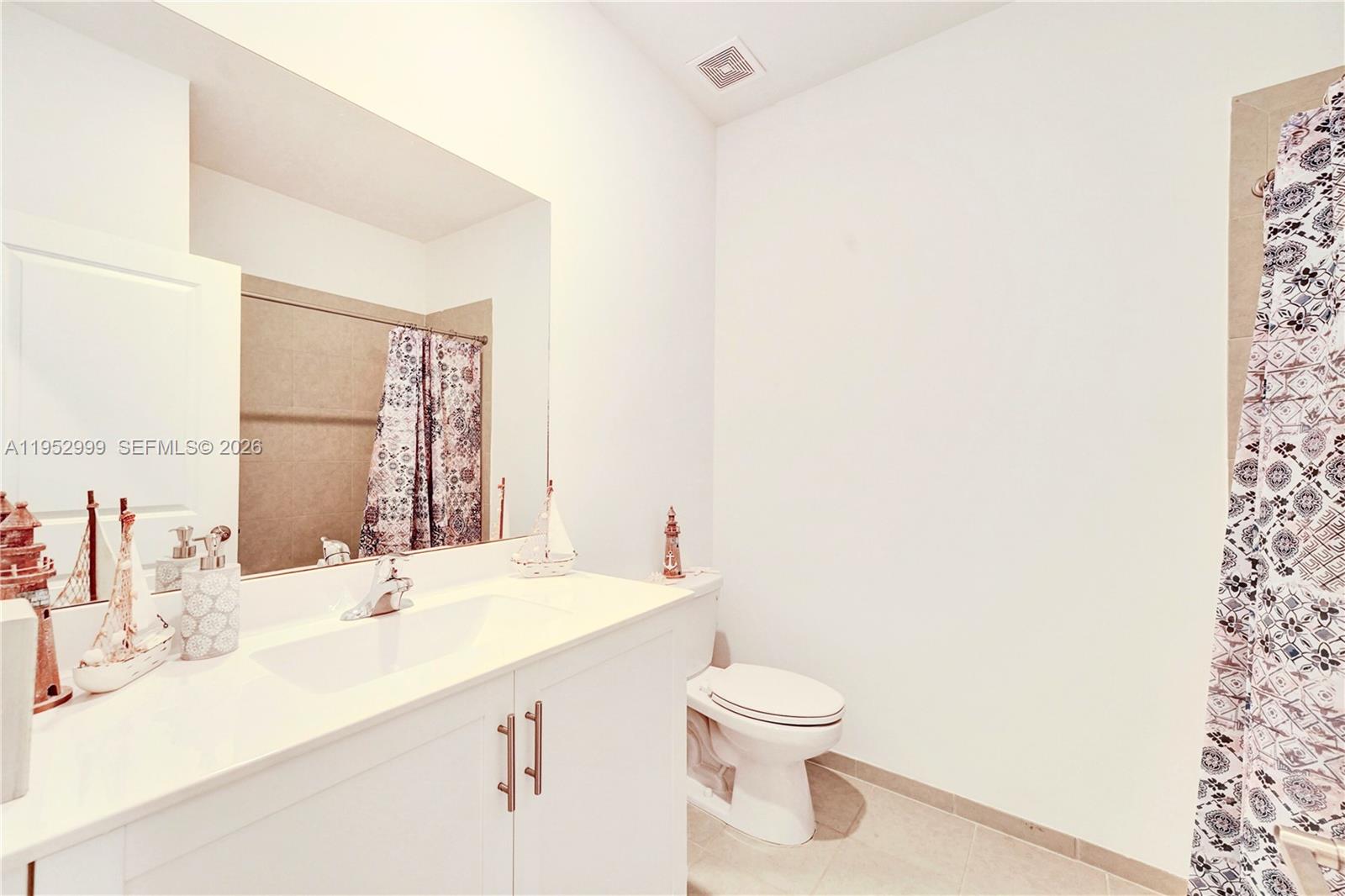 PINE ISLE - Residential