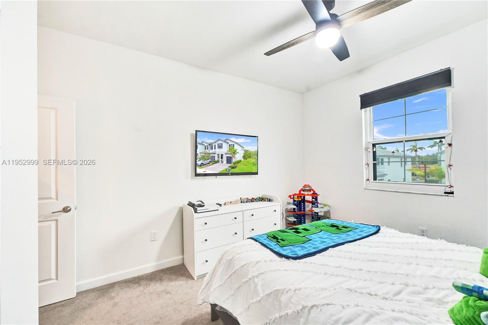 PINE ISLE - Residential