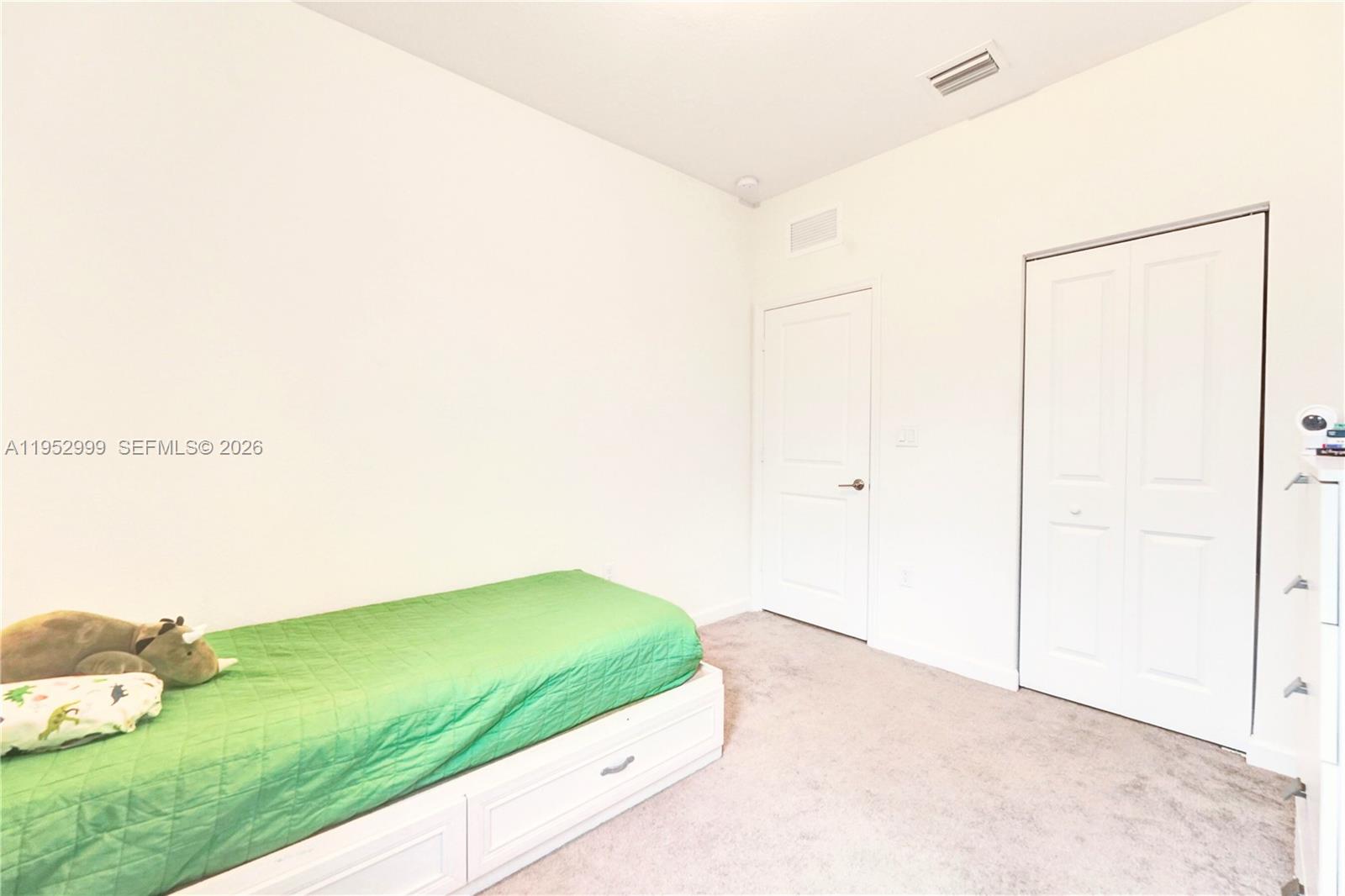 PINE ISLE - Residential