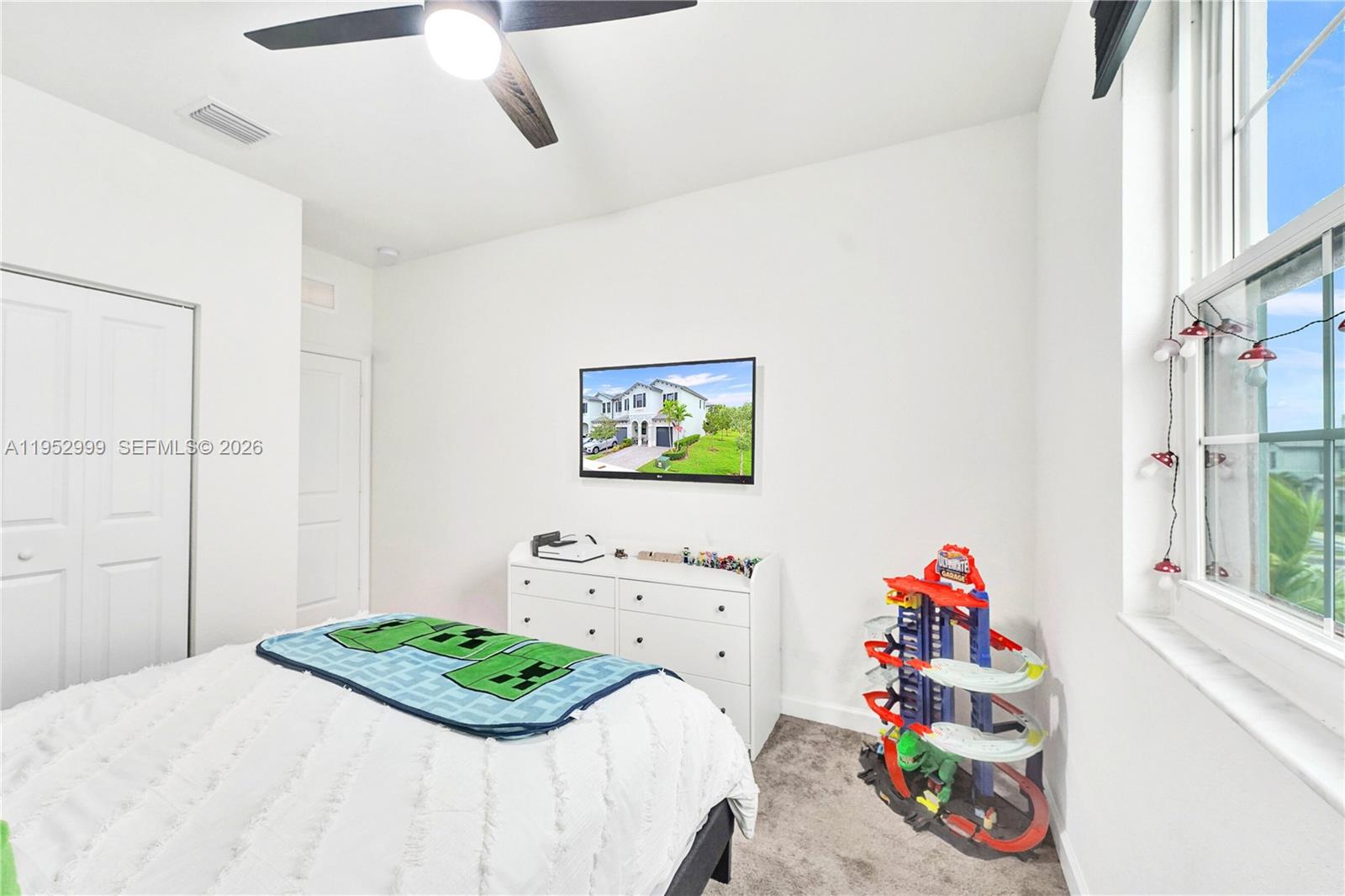 PINE ISLE - Residential