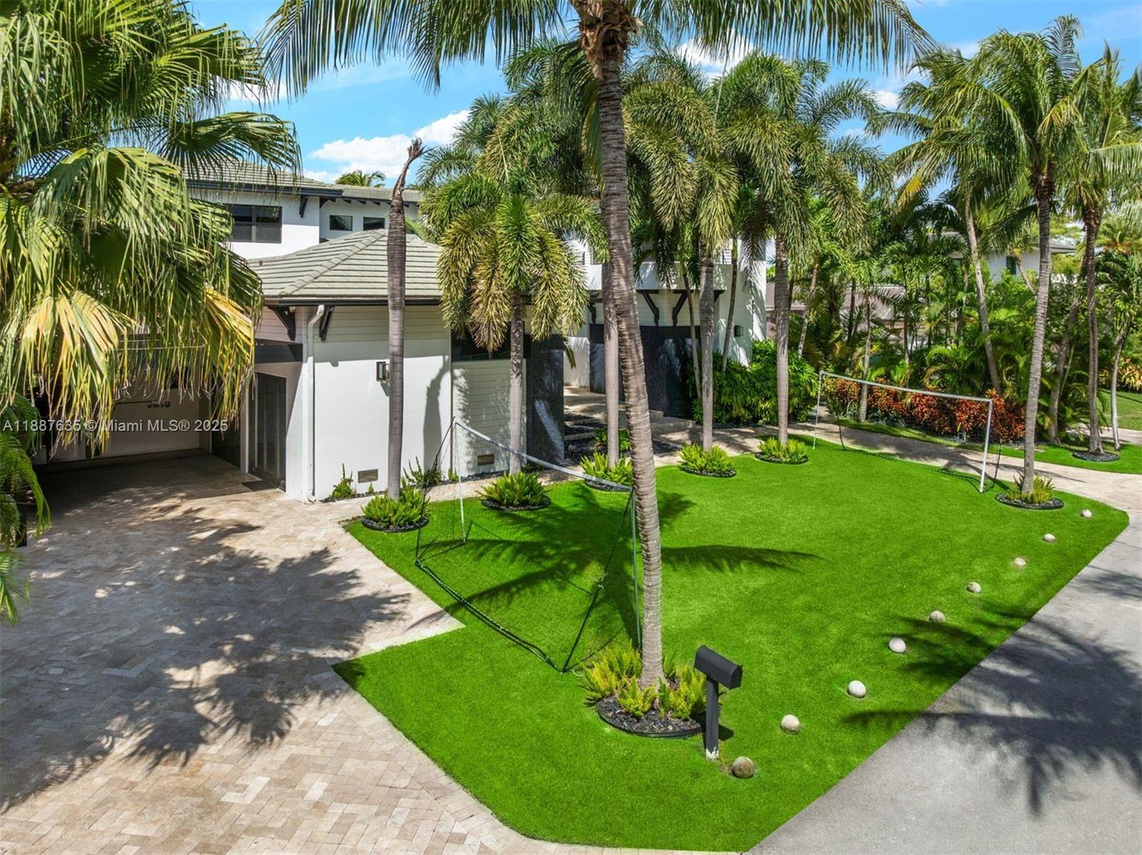 HOLIDAY COLONY - Residential